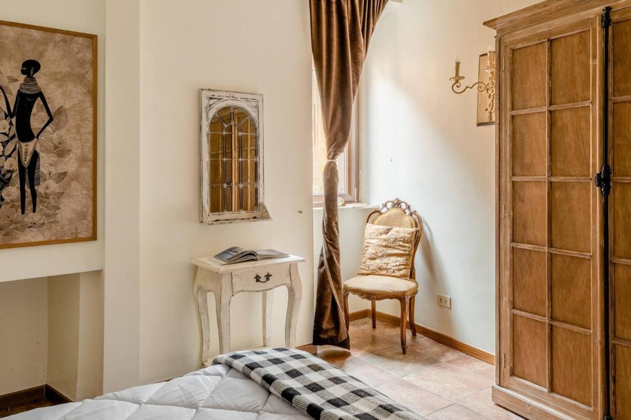 Rome Right In The Ancient Historical Center Two Bedrooms Two Bath, Up To 6 Pax מראה חיצוני תמונה
